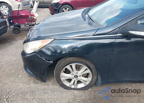 2013 Hyundai Sonata Limited z USA, uszkodzony, nr VIN 5NPEC4AC6DH512237